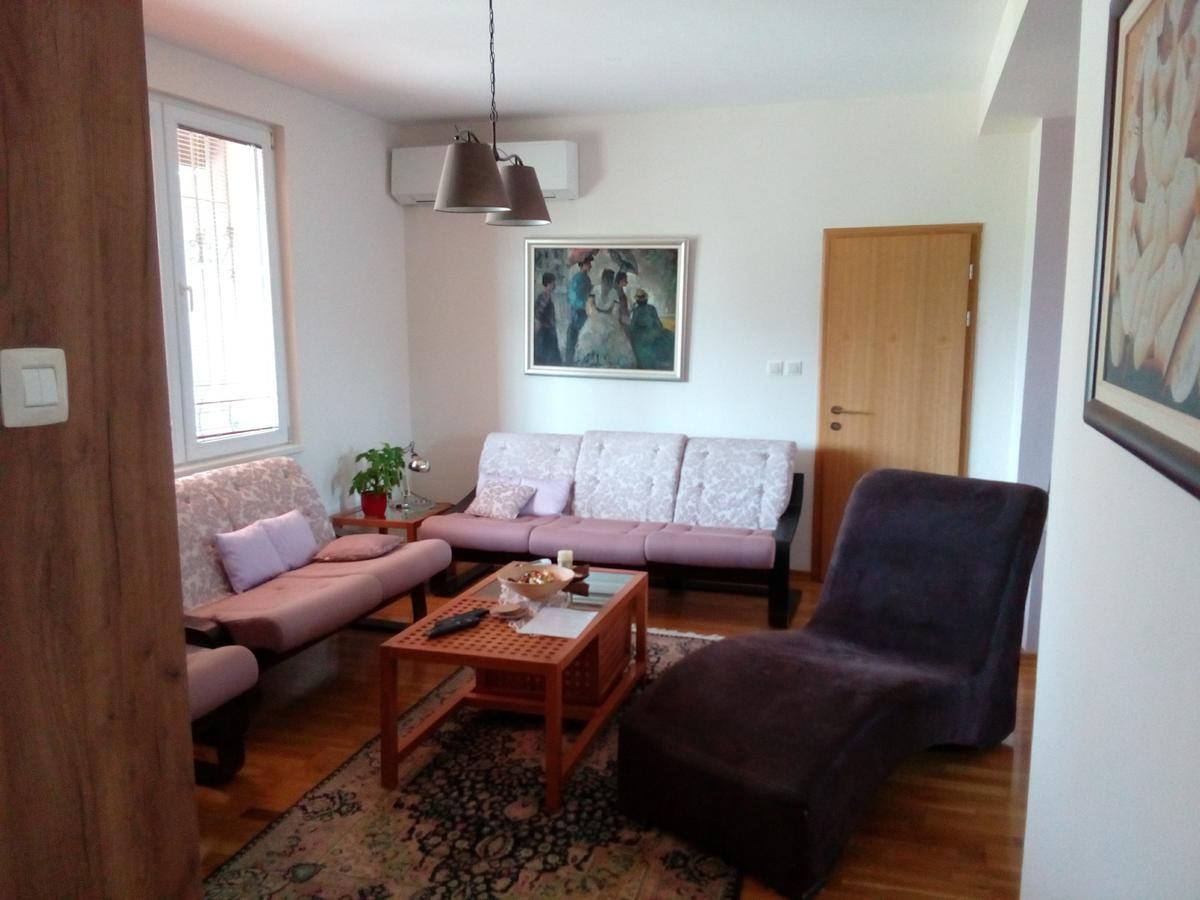 Green Villa Rodna Skopje Bagian luar foto